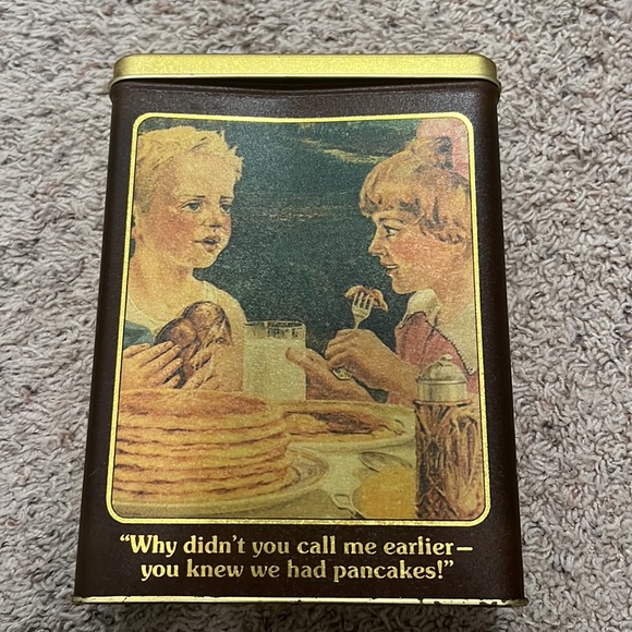 Vintage Pillsbury Hungry Jack Pancake Mix Tin - Picture 3 of 8